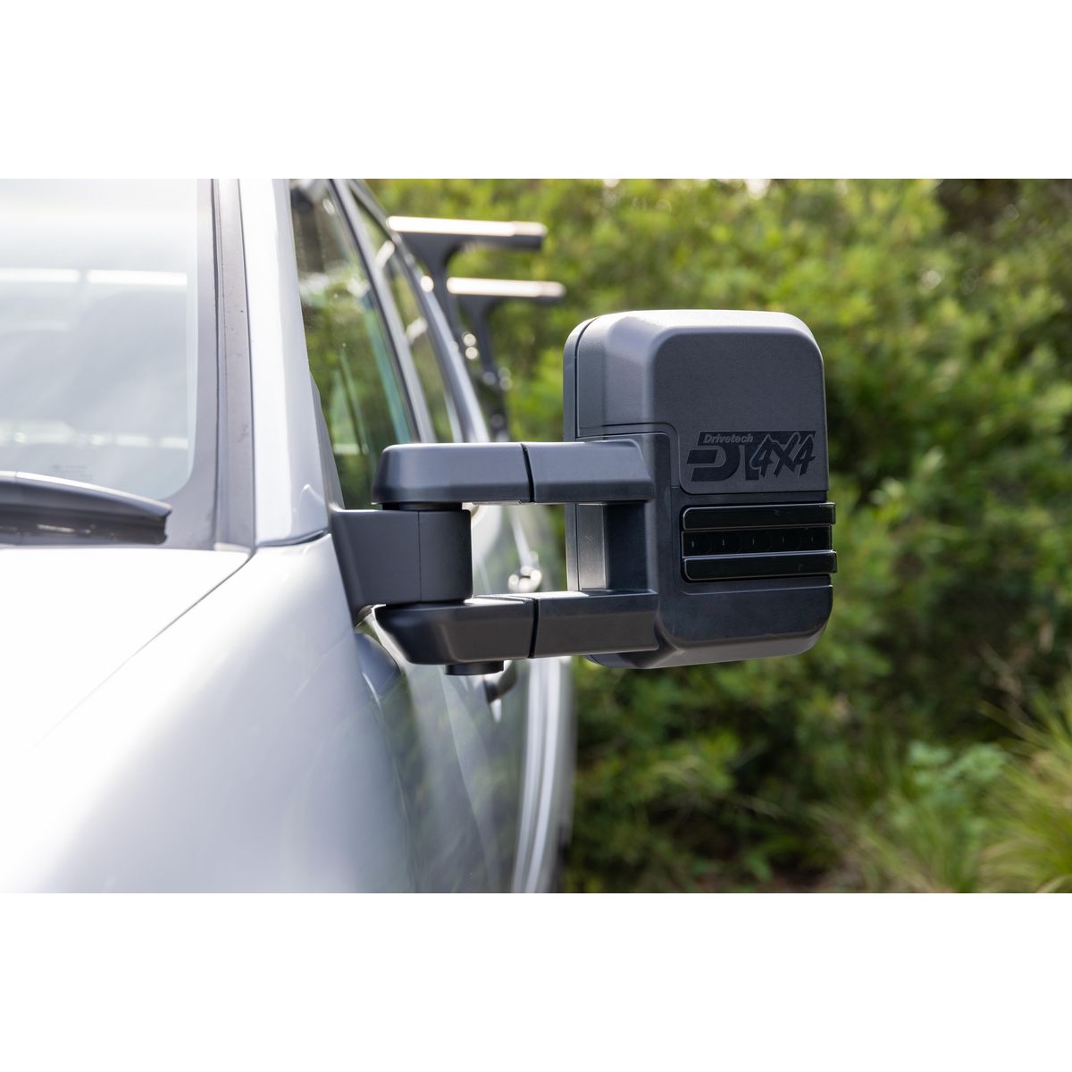 Black Drivetech 4x4 Electric Towing Mirrors for Isuzu D-Max MU-X 2012–2020