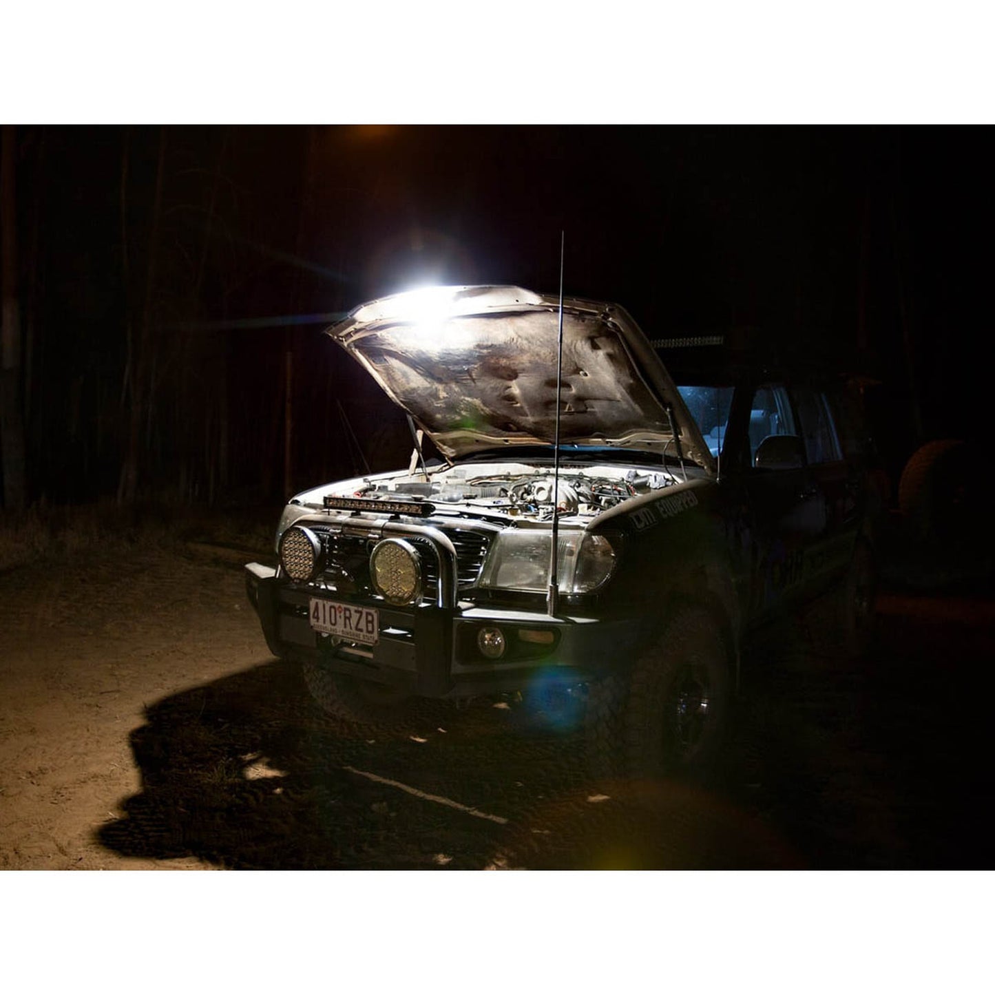 HardKorr U-Lite™ Dual Colour LED Lantern with Inbuilt Lithium Battery