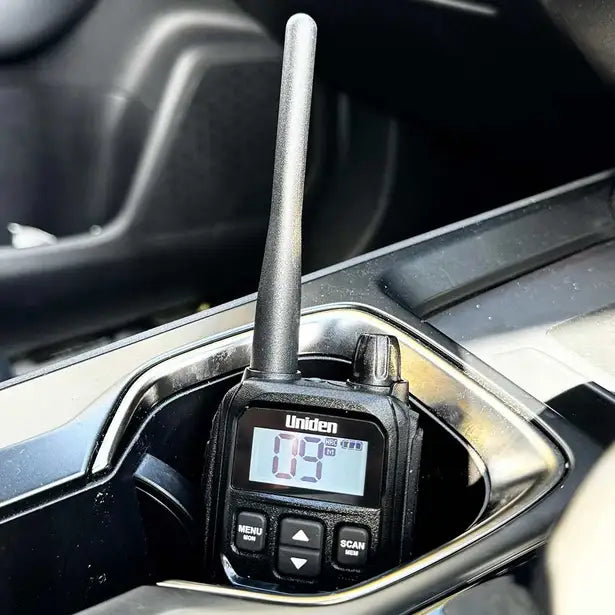 Uniden UH825 80 Channels 2 Watt UHF Handheld Radio