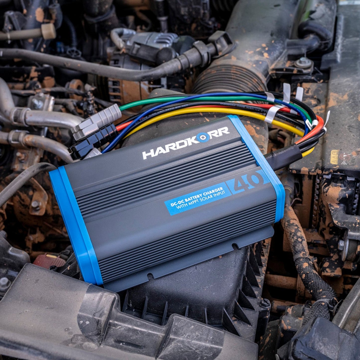 Hard Korr Under Bonnet 40A DC-DC Battery Charger With MPPT Solar Regulator